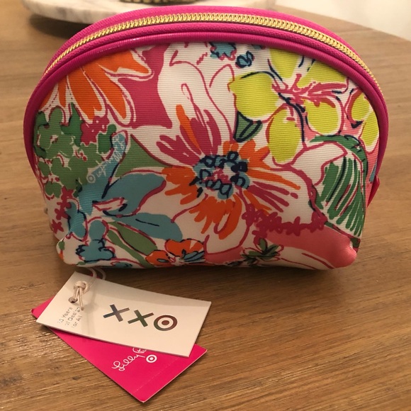 Lilly Pulitzer for Target Handbags - Lily Pulitzer Brand New Small Cosmetic Pouch Lilly Pulitzer for Target Handbags - Lily Pulitzer Brand New Small Cosmetic Pouch